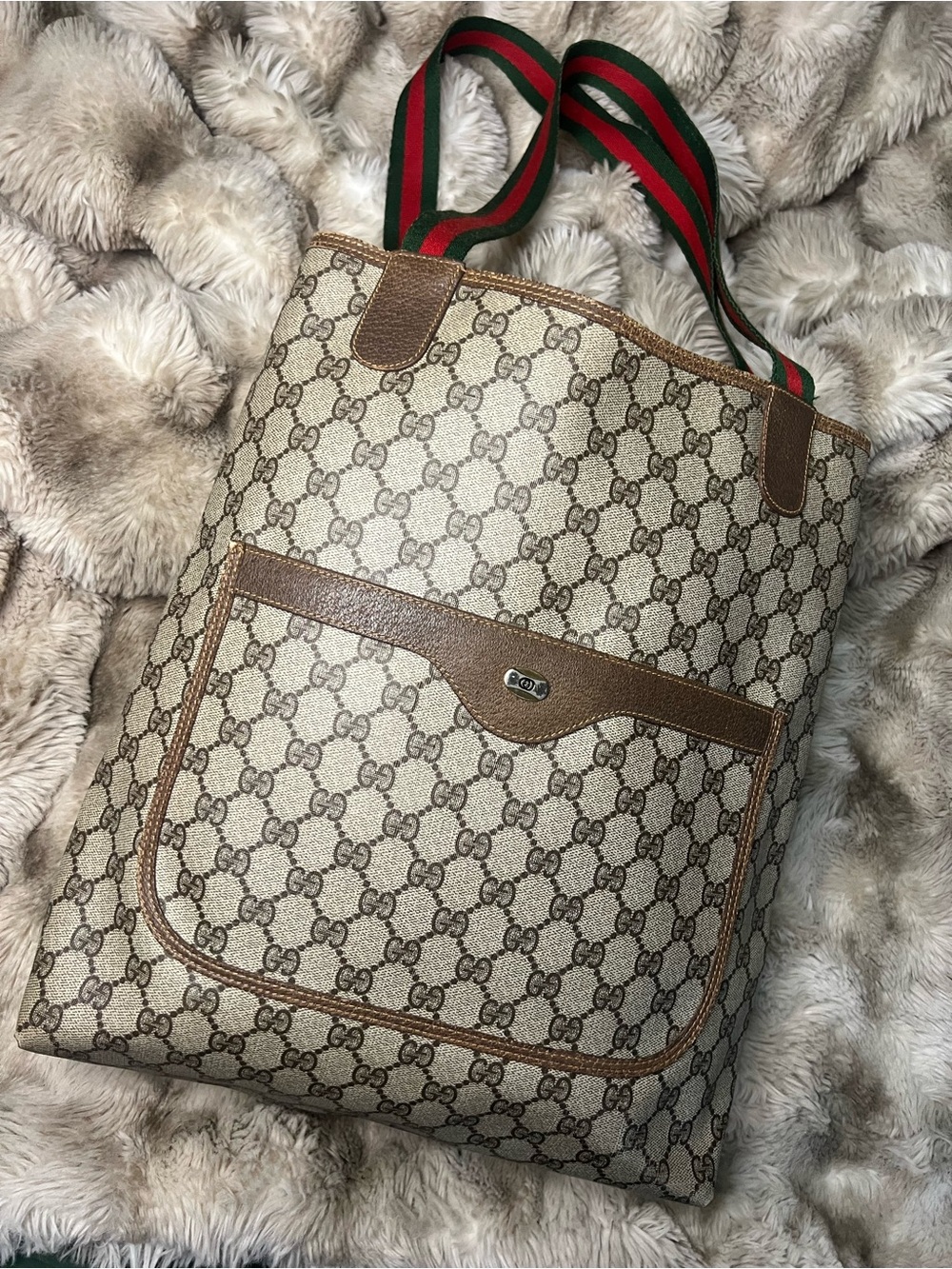Vintage Gucci GG Supreme Sherry Line Tote Bag (MSRP: $1,550)
